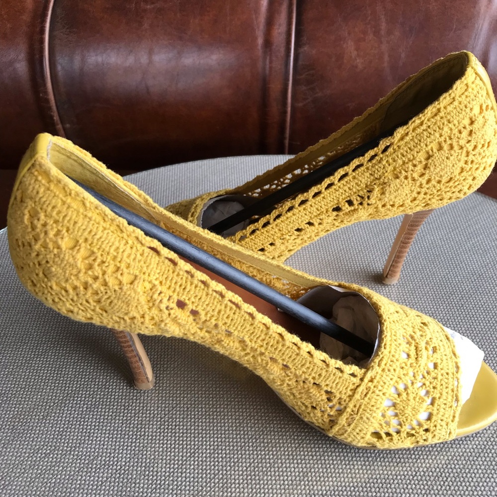 Colin Stuart heels